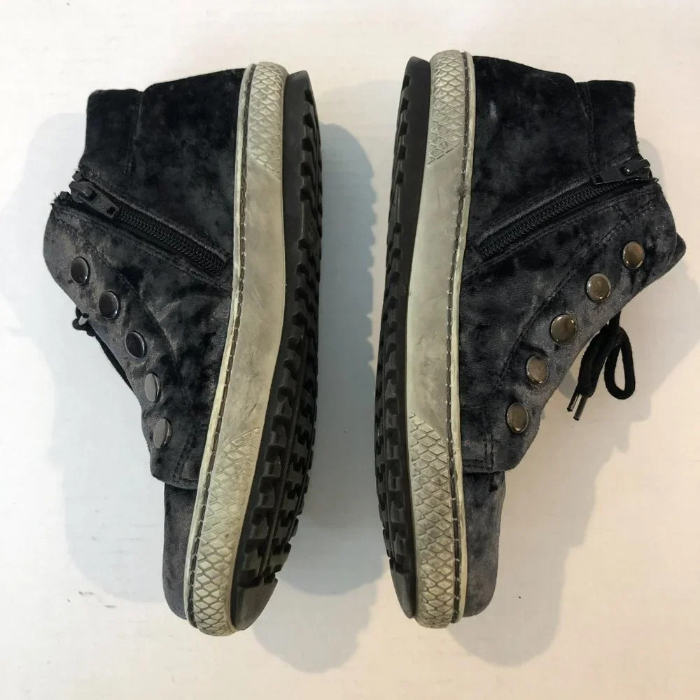 Gabor Blue Velvet Traction Support Distressed Sole Lace Up Sneakers Women's 5 - Picture 7 of 7